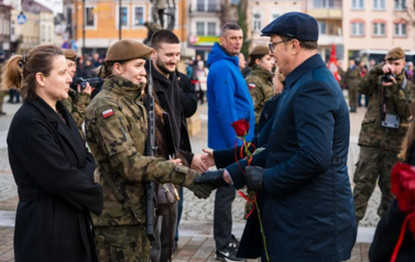 Przysięga na rynku w Strzyżowie 56