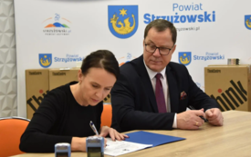 Galeria aktualności Nowoczesny sprzęt komputerowy dla jednostek organizacyjnych Powiatu Strzyżowskiego 3