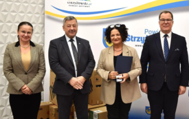 Galeria aktualności Nowoczesny sprzęt komputerowy dla jednostek organizacyjnych Powiatu Strzyżowskiego 13