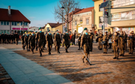 Przysięga na rynku w Strzyżowie 79