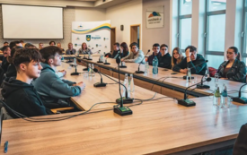 Galeria aktualności Spotkanie w Starostwie Powiatowym w Strzyżowie z uczestnikami projektu Erasmus+ 4