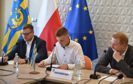 Galeria aktualności Inauguracyjna sesja Młodzieżowej Rady Powiatu Strzyżowskiego 14
