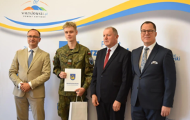 Galeria aktualności Inauguracyjna sesja Młodzieżowej Rady Powiatu Strzyżowskiego 27