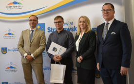 Galeria aktualności Inauguracyjna sesja Młodzieżowej Rady Powiatu Strzyżowskiego 37