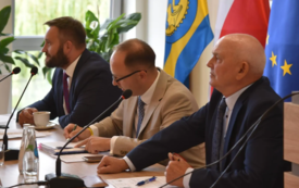 Galeria aktualności Inauguracyjna sesja Młodzieżowej Rady Powiatu Strzyżowskiego 44