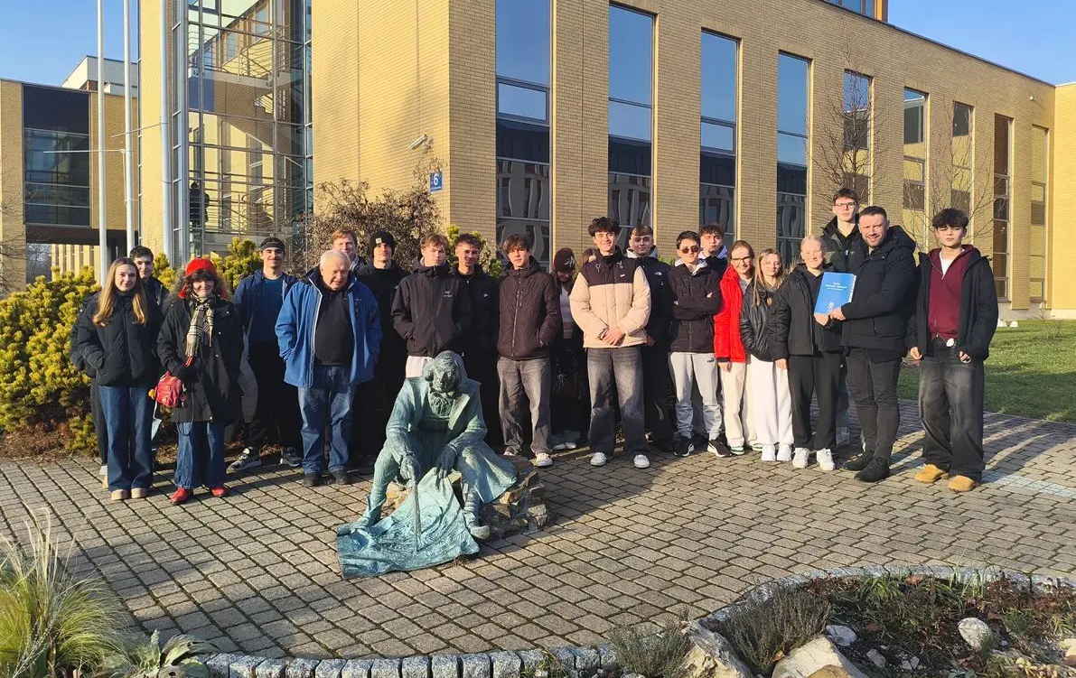 Projekt MEN Wyjście z klasą