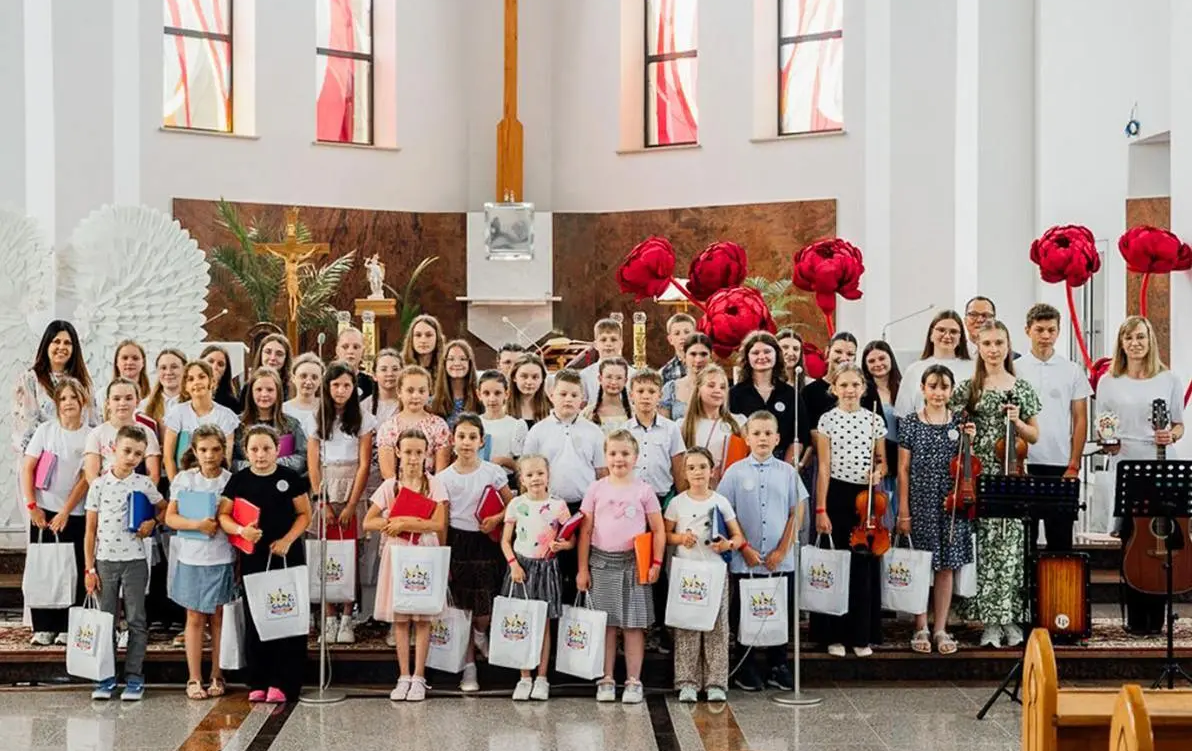 Festiwal Scholi Dziecięcych Diecezji Rzeszowskiej w Strzyżowie