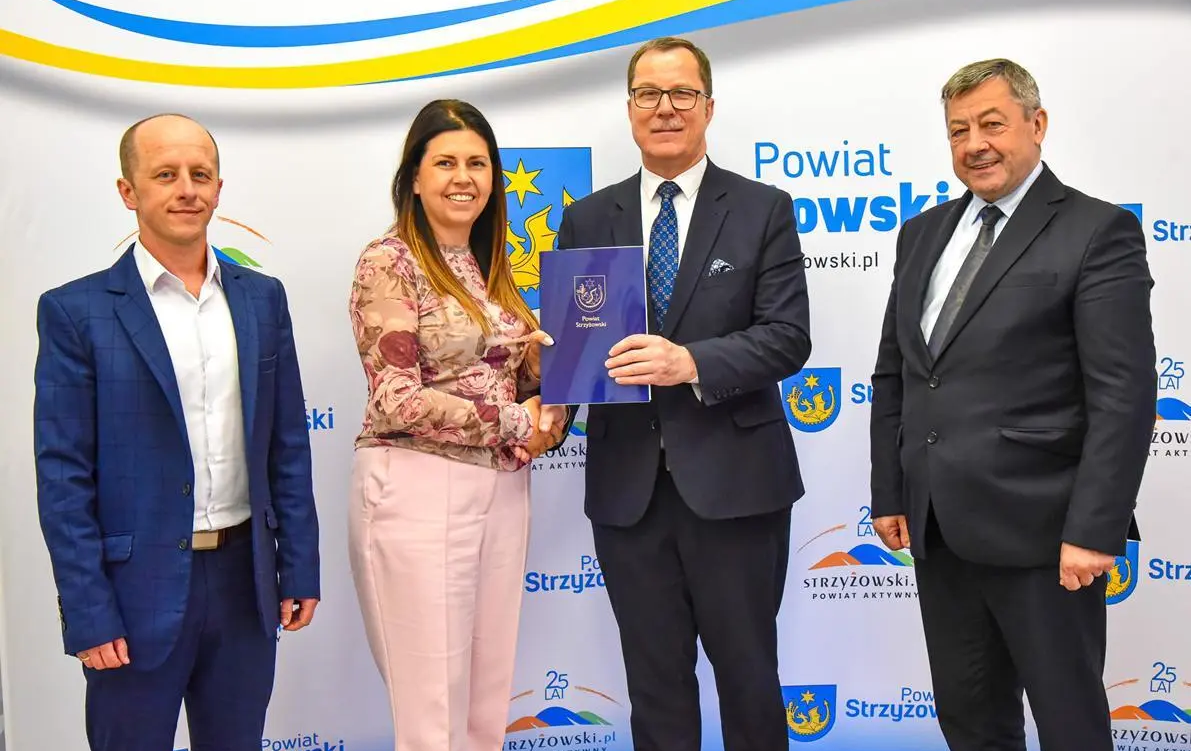 Program wyrównywania różnic między regionami III. Powiat Strzyżowski podpisał umowy na realizację sześciu projektów z dofinansowaniem PFRON