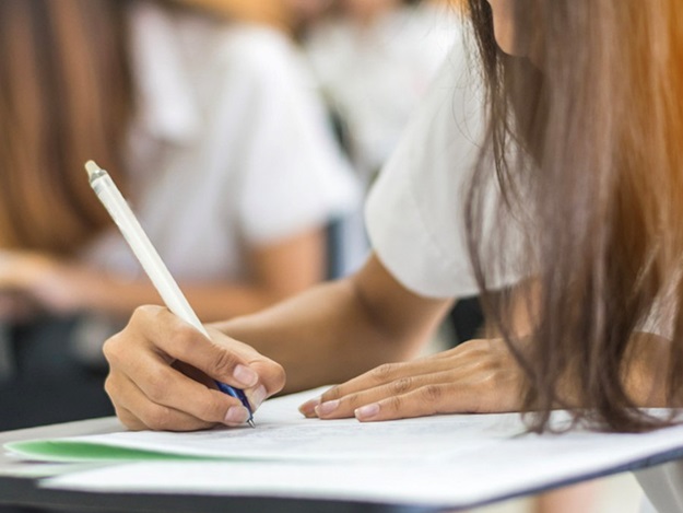 Matury 2025 w powiecie strzyżowskim rozpoczęte – uczniowie zmierzą się z egzaminami do 22 maja